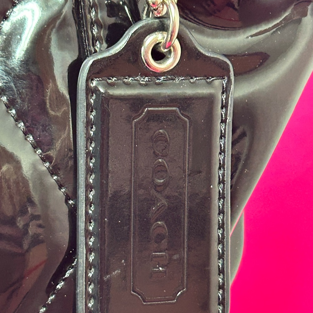 Coach Poppy Black Quilted Liquid Leather Bag w/Chain Straps Approx. 15 x 13.5 - Picture 5 of 17